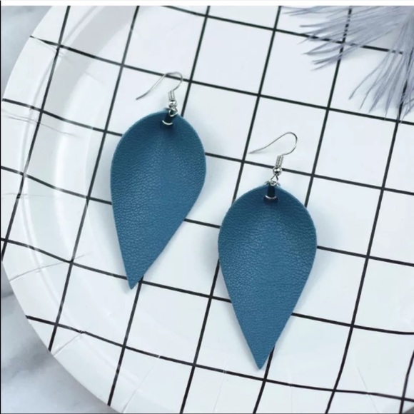 Leather earrings - Picture 1 of 1